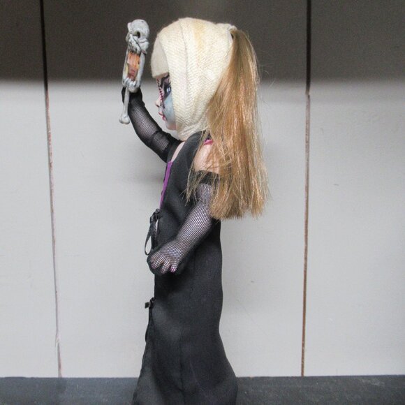 Mezco Living Dead Dolls 7 Deadly Sins- Vanity - Picture 6 of 10